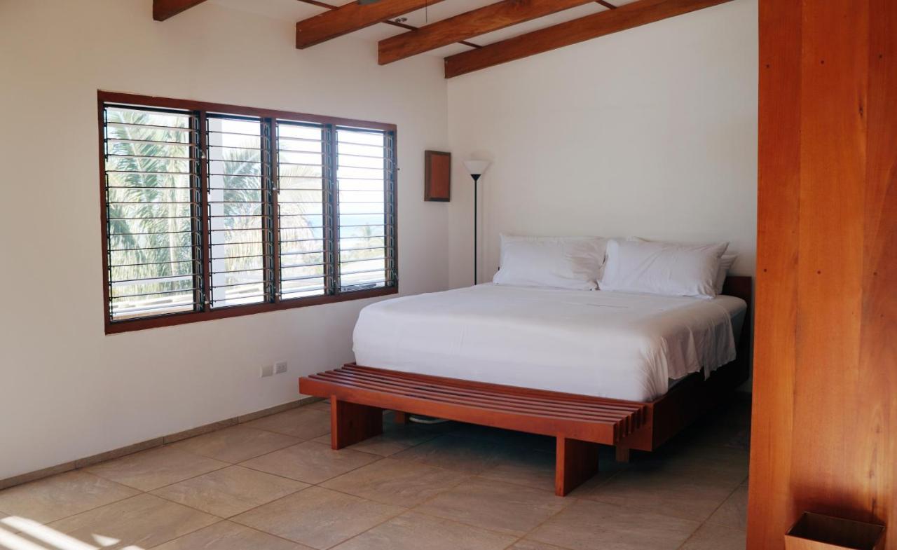 Salvatierra Beachfront Hotel Puerto Coyote Extérieur photo