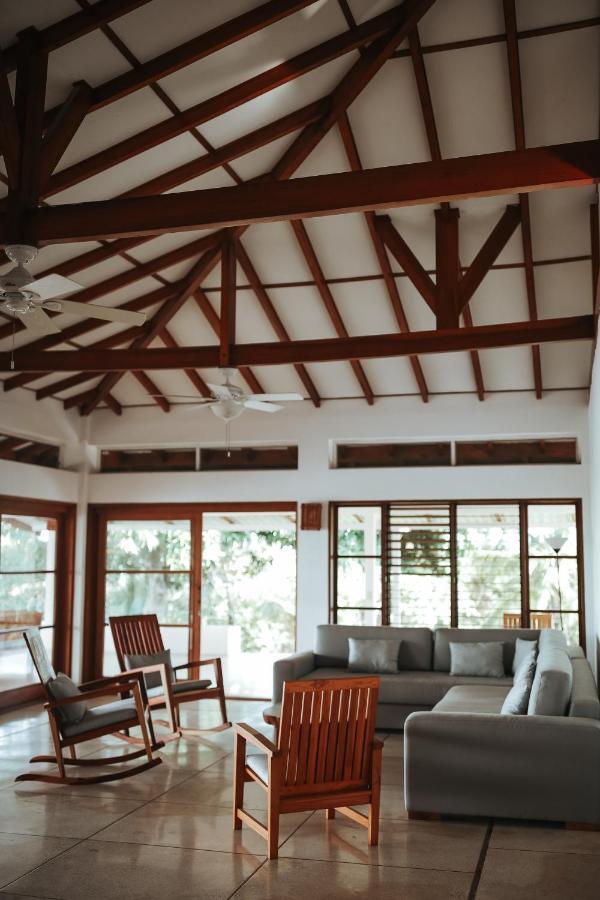 Salvatierra Beachfront Hotel Puerto Coyote Extérieur photo