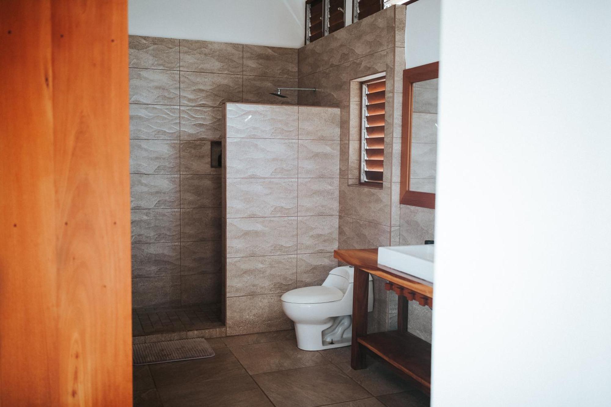 Salvatierra Beachfront Hotel Puerto Coyote Chambre photo